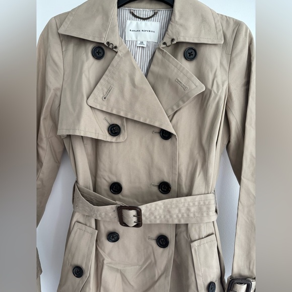 Banana Republic Beige Double-Breasted Trench Coat - Picture 5 of 9